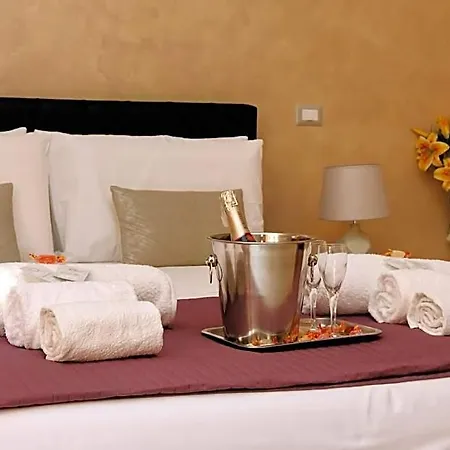 Domus Gallo Bed and Breakfast 4*