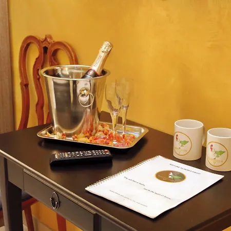 Domus Gallo Bed & Breakfast 4*