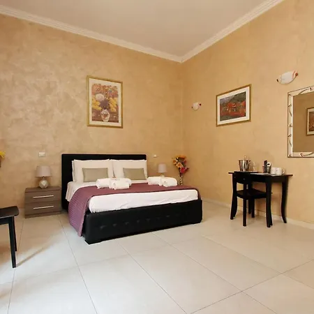 Domus Gallo Bed & Breakfast 4*